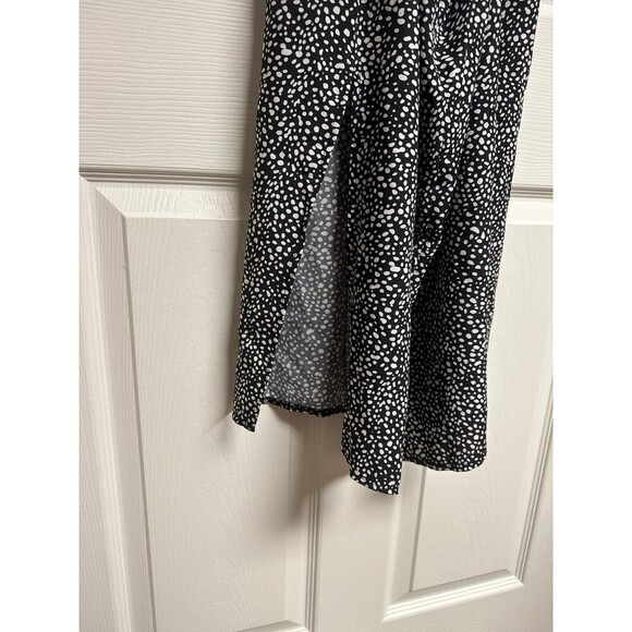 Size 6 Black and White Print Adjustable Bow Tie Cut Out and Double Slit Dress - Picture 3 of 4